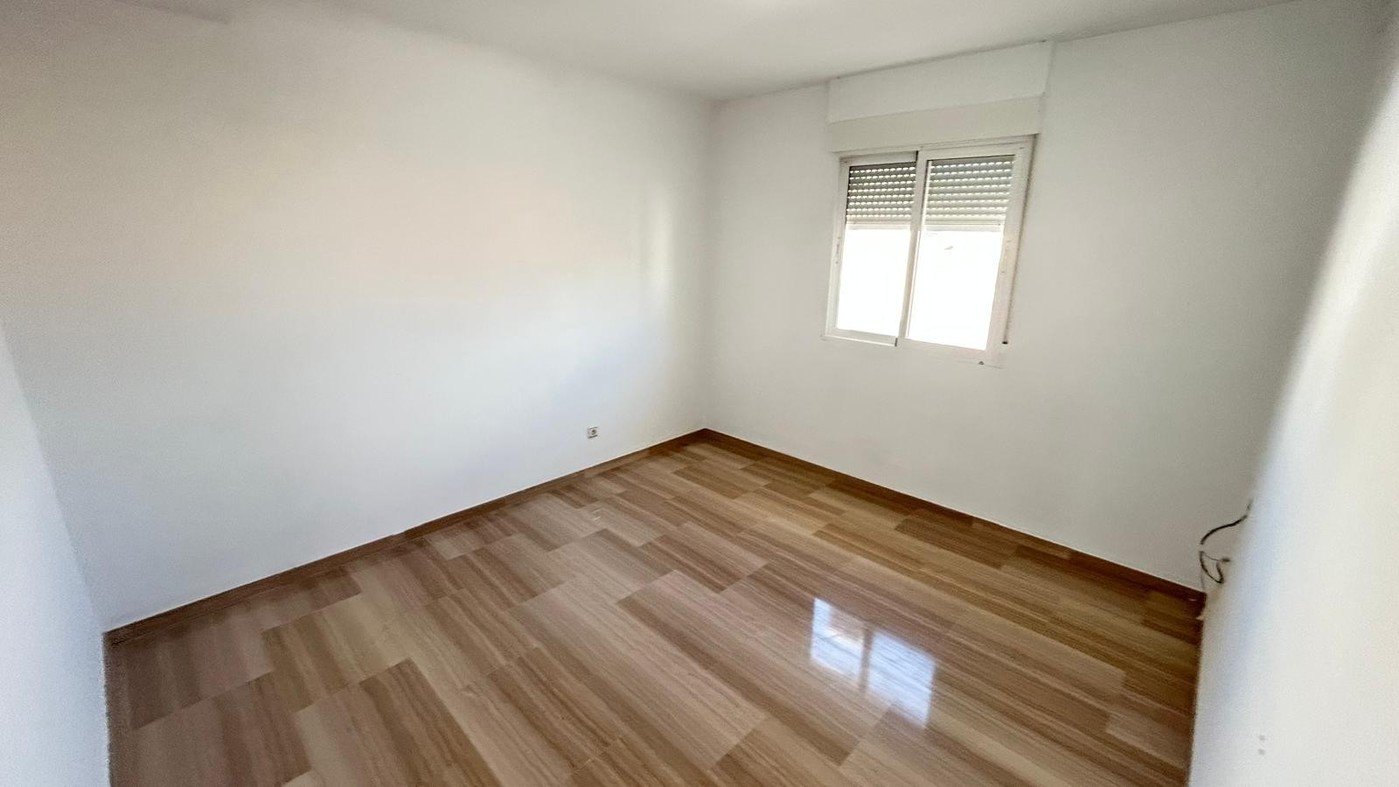 House in Aielo de Malferit – Valencia – — image 15